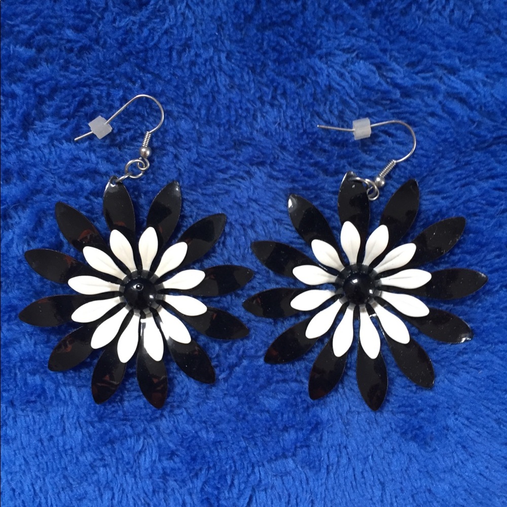 Flower earrings